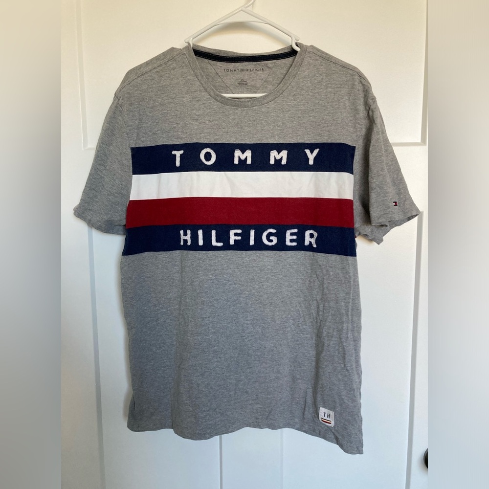 Tommy Hilfiger men’s shirt, short sleeves, gray, Size L.